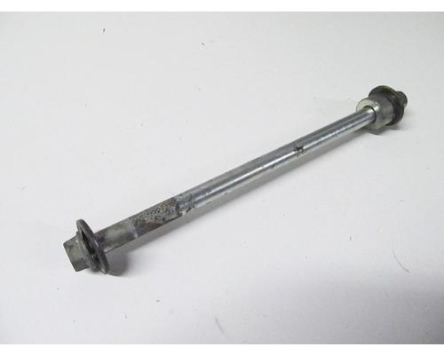 Yamaha XVS650 REAR AXLE