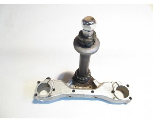 Yamaha XVS650 TRIPLE TREE LOWER