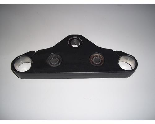 Yamaha XVS650 TRIPLE TREE UPPER