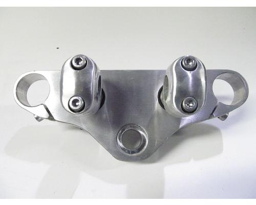 Yamaha XVS650 TRIPLE TREE UPPER