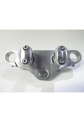 Yamaha XVS650 TRIPLE TREE UPPER