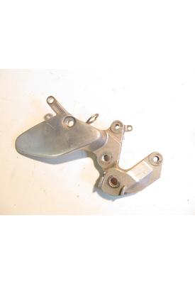 Yamaha YZF-600R FOOT PEG BRKT FR.
