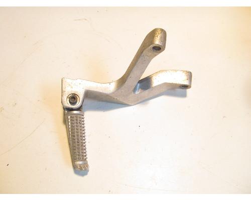 Yamaha YZF-600R FOOT PEG REAR