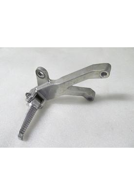 Yamaha YZF-600R FOOT PEG REAR