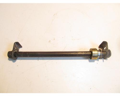 Yamaha YZF-600R REAR AXLE