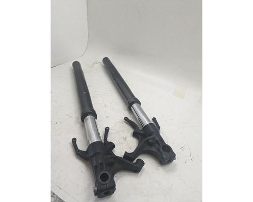 Yamaha YZF-R1 FORKS