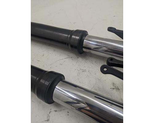 Yamaha YZF-R1 FORKS