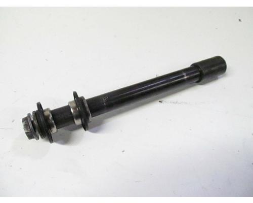 Yamaha YZF-R1 FRONT AXLE