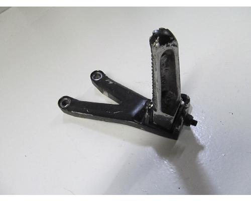 Yamaha YZF-R6 FOOT PEG REAR