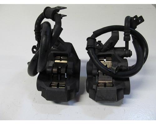 Yamaha YZF-R6 FRONT CALIPER