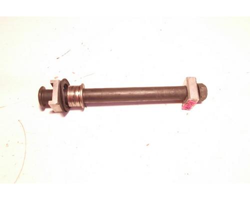Yamaha YZF-R6 REAR AXLE