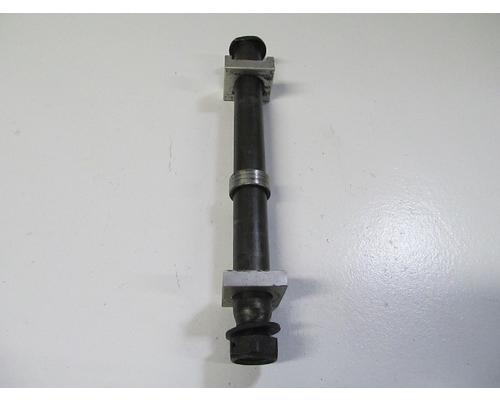 Yamaha YZF-R6 REAR AXLE
