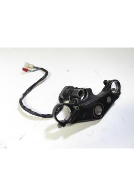 Yamaha YZFR6 S TRIPLE TREE UPPER